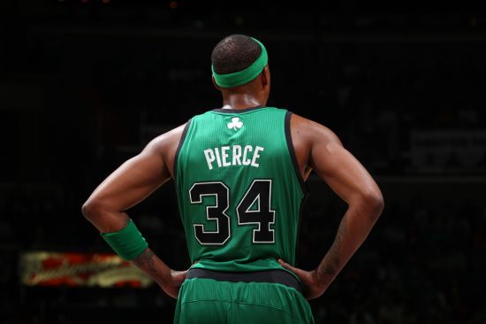 巴甲战报：内马尔帽子戏法，桑托斯3-0完胜尤文图德（巴甲快讯：内马尔上演帽子戏法，桑托斯3比0击退尤文图德）