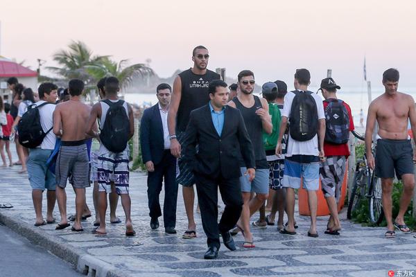 乔-科尔：当年切尔西首回合不敌巴萨后，穆帅痛斥全队没种（乔-科尔回忆：切尔西首回合负于巴萨后，穆里尼奥怒批全队缺乏血性）