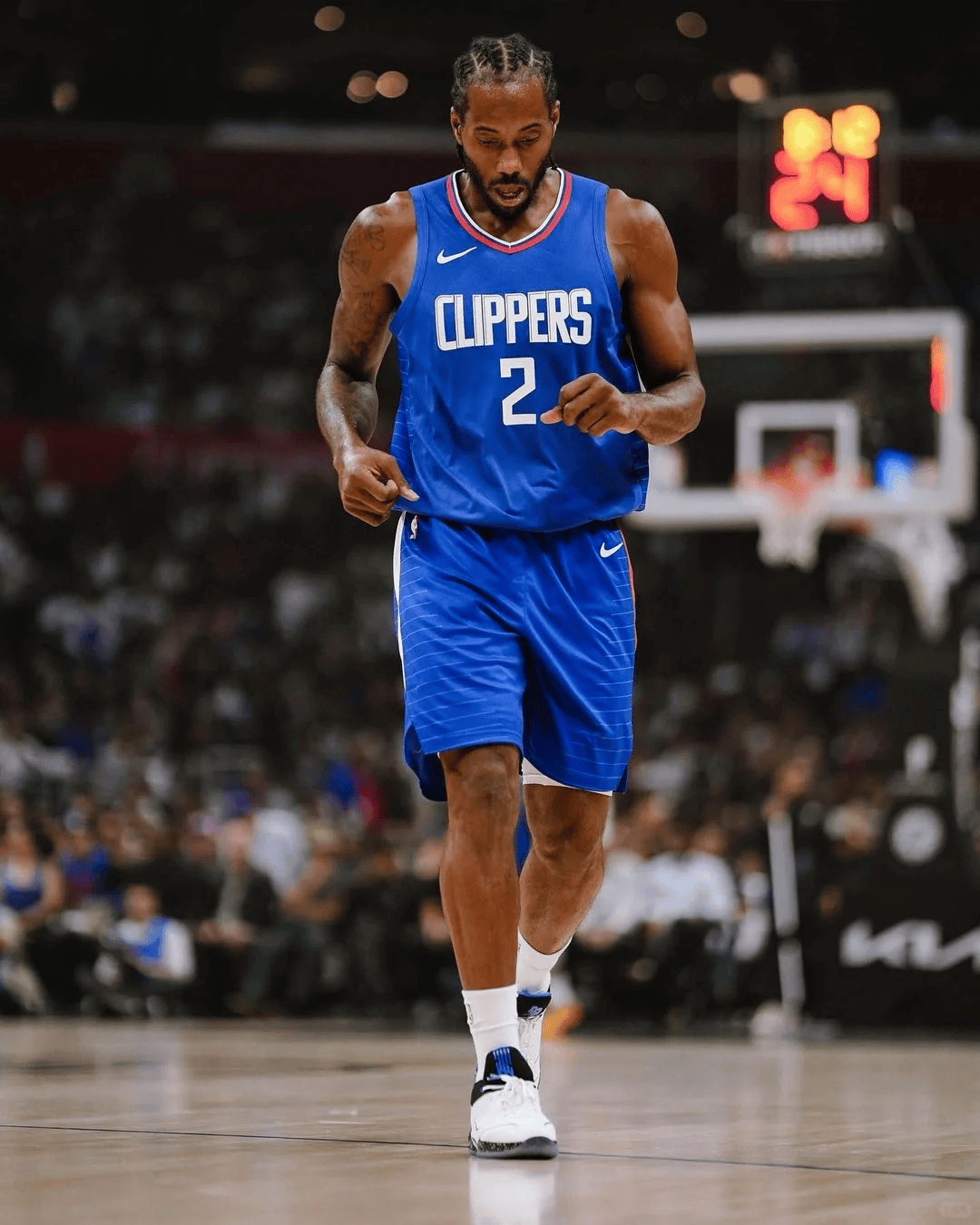 NBA：勇士主场击败小牛 库里三分火力全开（NBA：勇士主场力克独行侠 库里三分手感炙热）