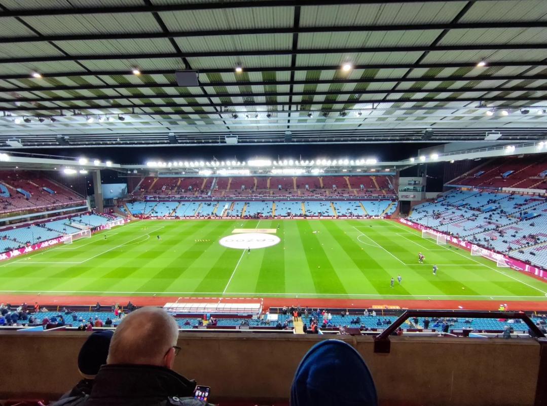 欧冠本周最佳球员候选：马杜埃凯、孔德、德凯特拉雷、格洛赫（欧冠本周最佳球员提名：马杜埃凯、孔德、德凯特拉雷、格洛赫）