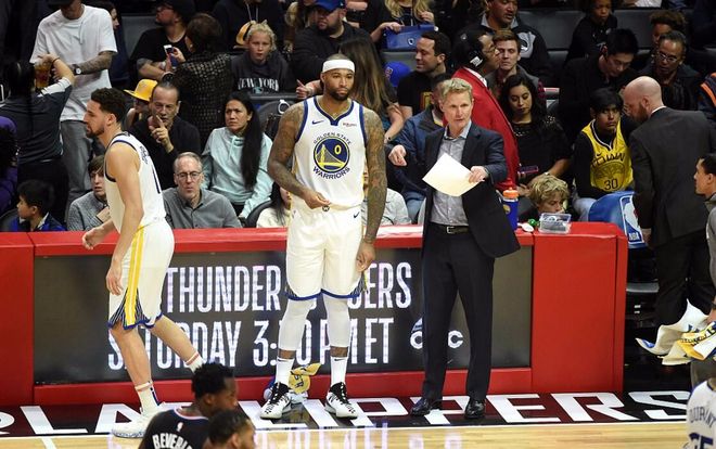 他依旧紧咬 他依旧紧咬